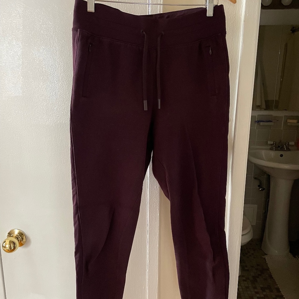 Lululemon Joggers, Burgundy, Size 6